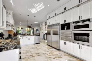 Main picture of 301 Del Sol Cir