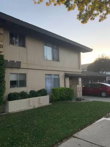 Main picture of 1058 W. Liberty - 7