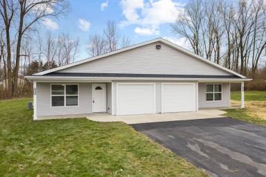 Main picture of 4784 Tyrone Rd