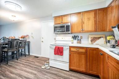 Main picture of 475 Z St SE