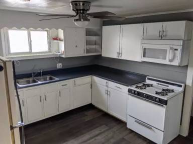 Main picture of 12 Front St