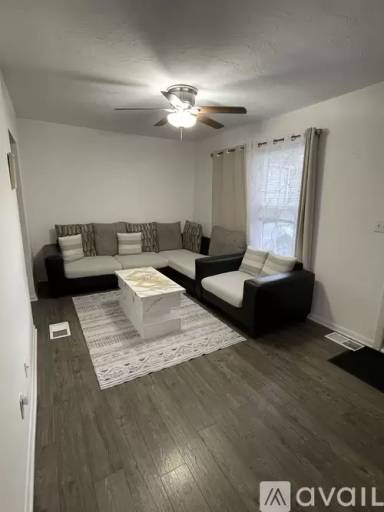 Main picture of 4195 W 210th St