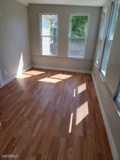 Main picture of 205 Ash St