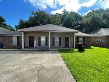 Main picture of 207 Rural St