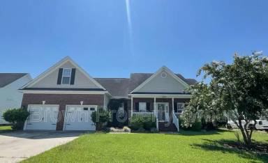 Main picture of 5829 Lady Way