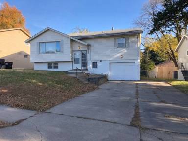 Main picture of 8808 Pine Dr