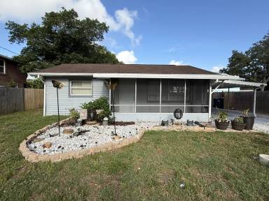 Main picture of 2402 9th St E