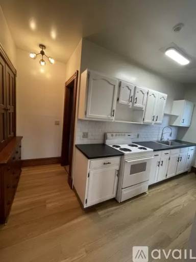 Main picture of 1384 3rd St