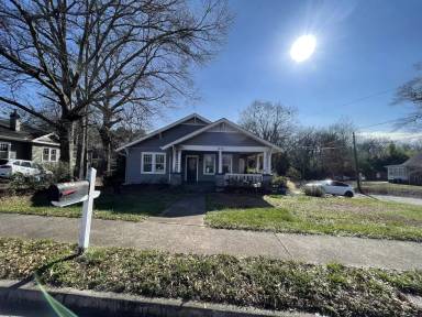 Main picture of 1602 E North St