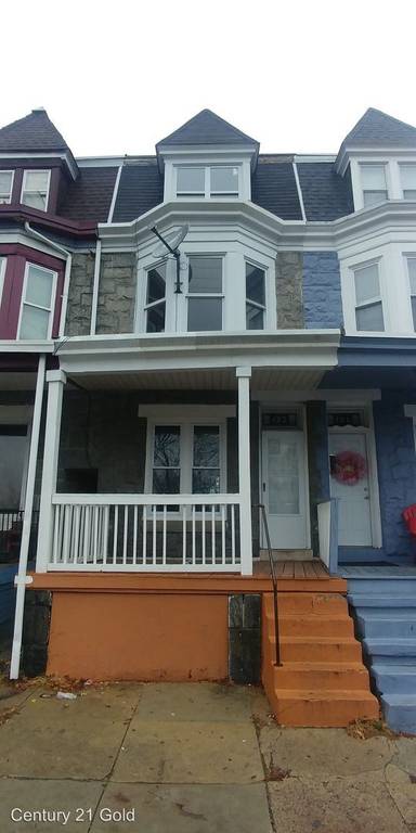 Main picture of 123 W Green St