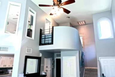 Main picture of 414 S Sunrise Dr