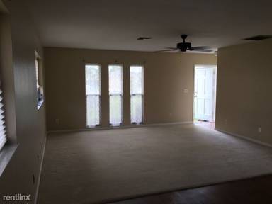 Main picture of 774 93rd Ave N