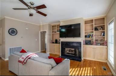 Main picture of 16 Beverly Hts