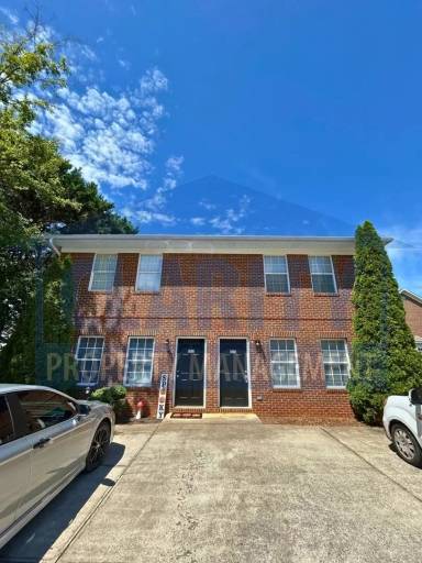 Main picture of 847 Stone Glen Trl NW