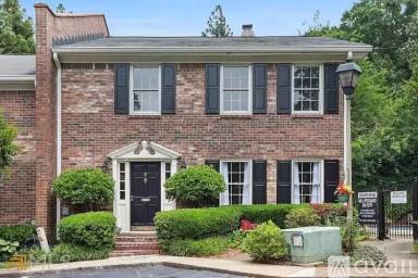 Main picture of 1105 Clairemont Ave