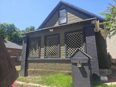 Main picture of 640 E Northern Ave