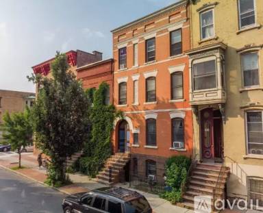 Main picture of 367 Madison Ave