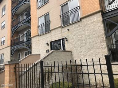 Main picture of 2720 W Cortland St