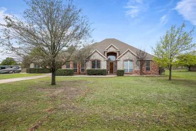 Main picture of 218 Deer Creek Dr