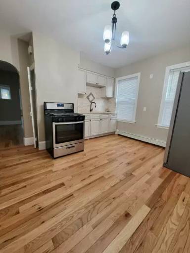 Main picture of 71 Ridge St
