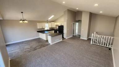 Main picture of 1208 Pribble St N