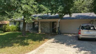 Main picture of 720 Scarlet Oak St