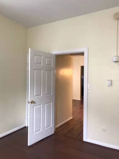 Main picture of 608 W Walnut St
