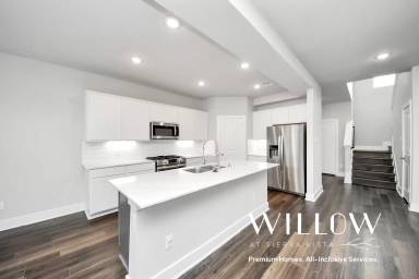 Main picture of 10518 Moon Valley Ln