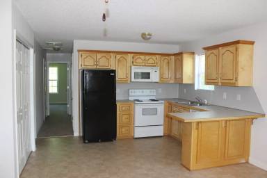 Main picture of 40 Hanna Dr