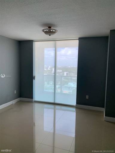Main picture of Vue At Brickell Condo