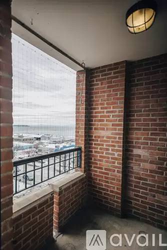 Main picture of 40 College St