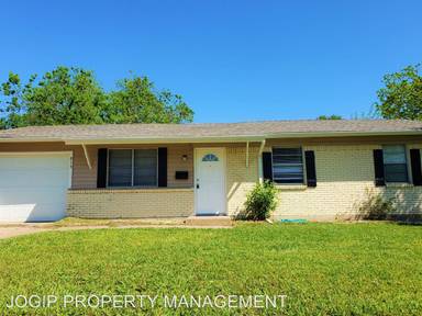 Main picture of 813 Rosewood Hills Dr