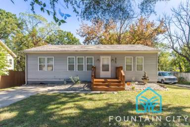 Main picture of 8707 N Main St