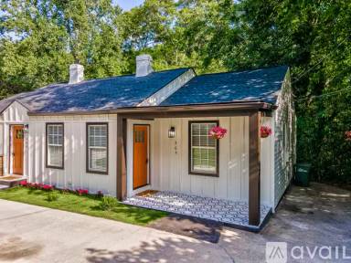 Main picture of 364 McArthur Dr NE