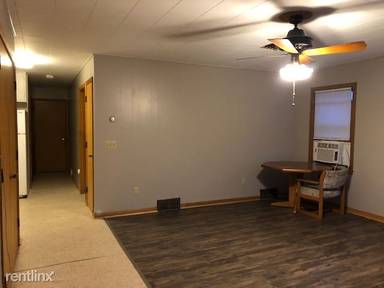 Main picture of 103 1st Ave NE