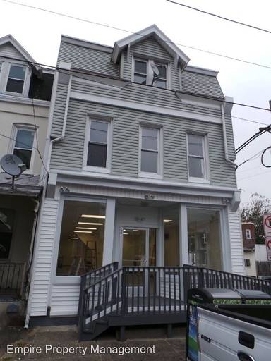 Main picture of 601 N 9th St