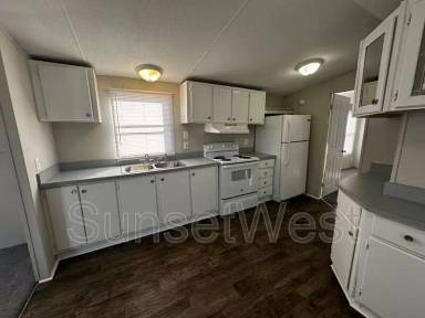 Main picture of 4405 Rainbow Ln