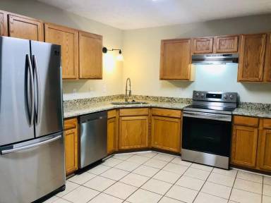 Main picture of 363 E Jefferson St