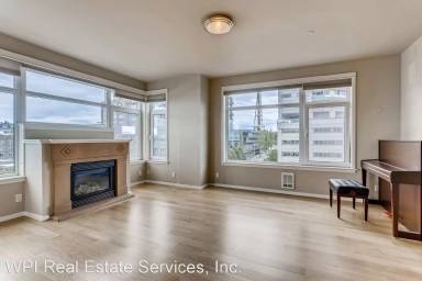 Main picture of Ellington Condominiums