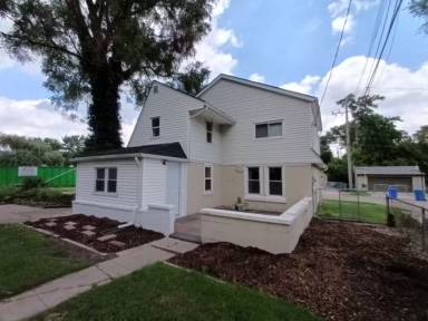 Main picture of 2044 Garrick Ave