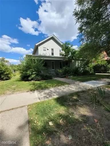 Main picture of 517 S 1st St
