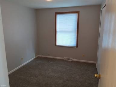 Main picture of 535 E Kalama Ave
