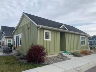 Main picture of 3275 Breeze Ln
