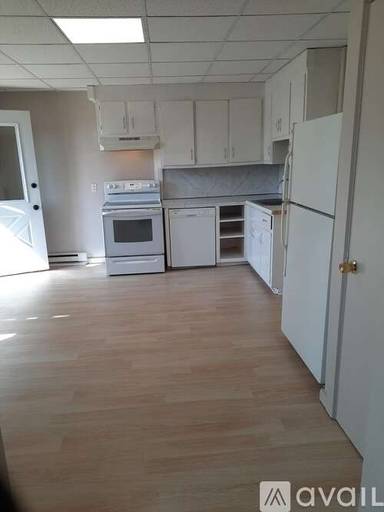 Main picture of 305 Main Ave