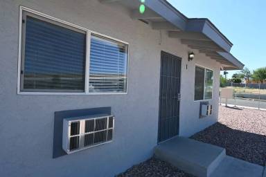 Main picture of 320 N 16th St