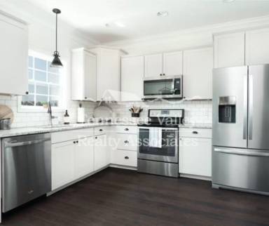 Main picture of 6104 Hollow View Ln