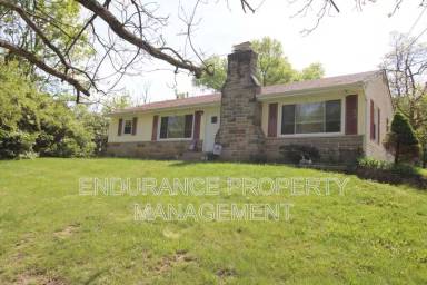Main picture of 859 Loveland Miamiville Rd