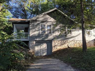 Main picture of 3121 N 70th Ter