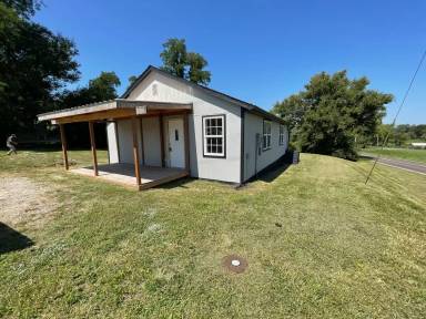Main picture of 33494 W 160th St