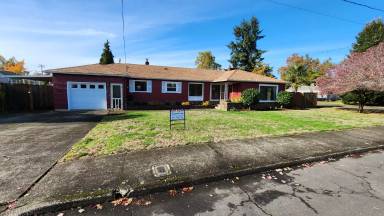 Main picture of 1395 25th St NE